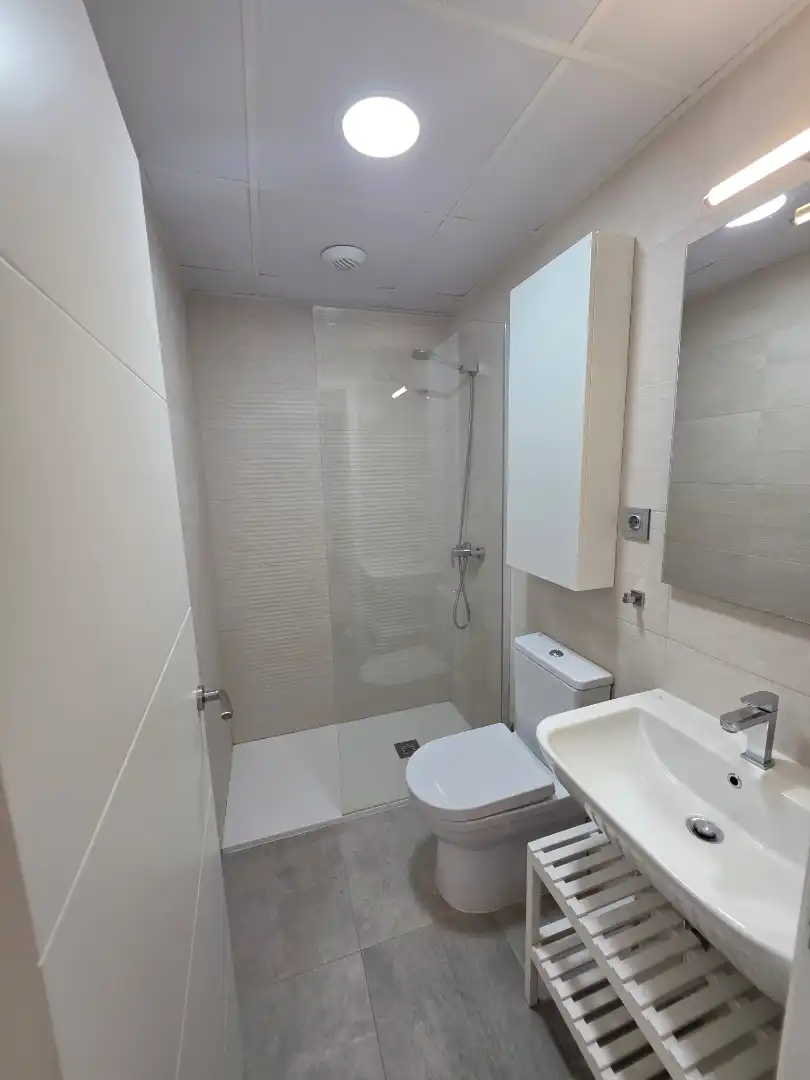 Bathroom of Flat for sale in Murcia  with Air Conditioner, Heating and Terrace