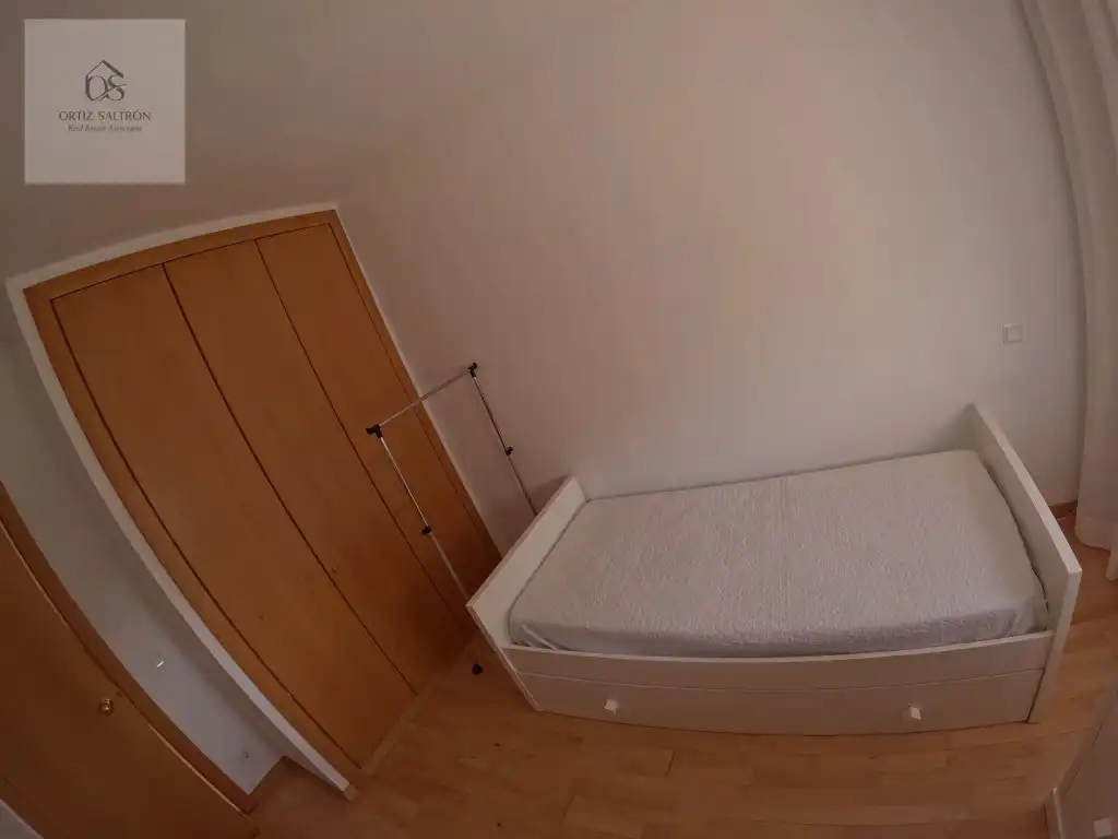 Dormitori de Casa o xalet en venda en Mejorada del Campo amb Aire condicionat i Piscina