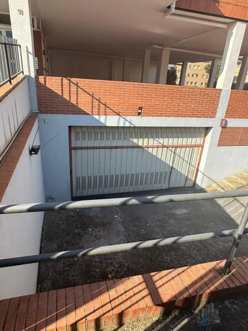 Aparcament de Pis en venda en Montornès del Vallès