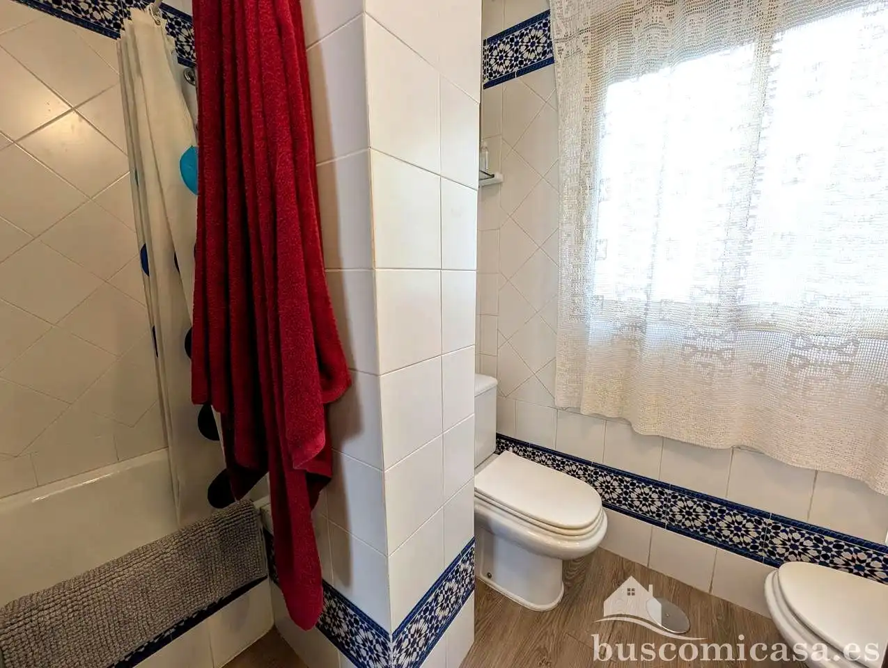 Baño de Dúplex en venta en Linares con Aire acondicionado, Terraza y Trastero