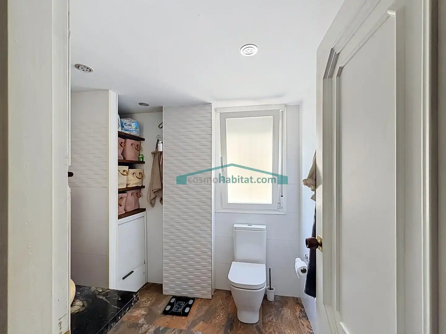 Bathroom of Houses for sale in Olocau  with Terrace and Swimming Pool