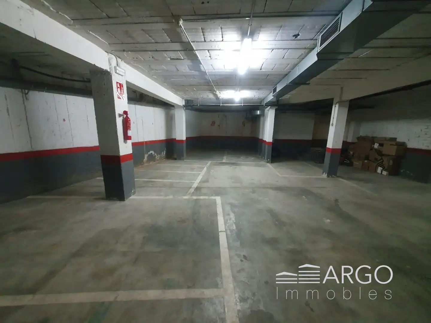 Einzelparkplatz mit Aufzug zum Verkauf in Carrer de Bonaplata, imagen 3