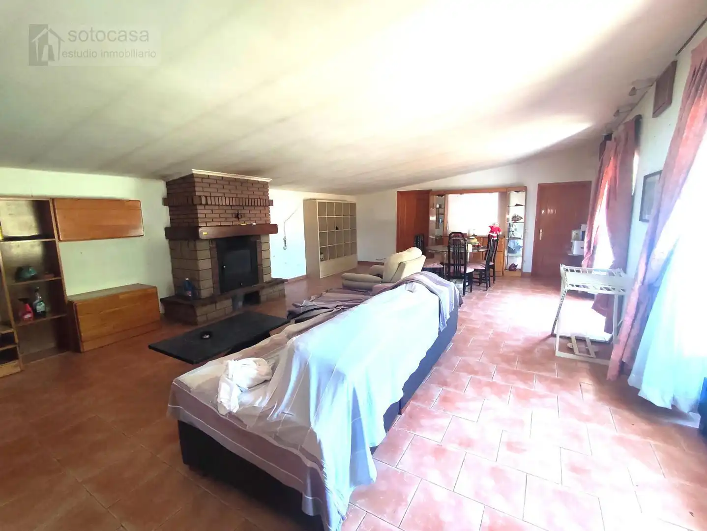 Sala d'estar de Casa o xalet en venda en Traspinedo amb Calefacció, Jardí privat i Piscina