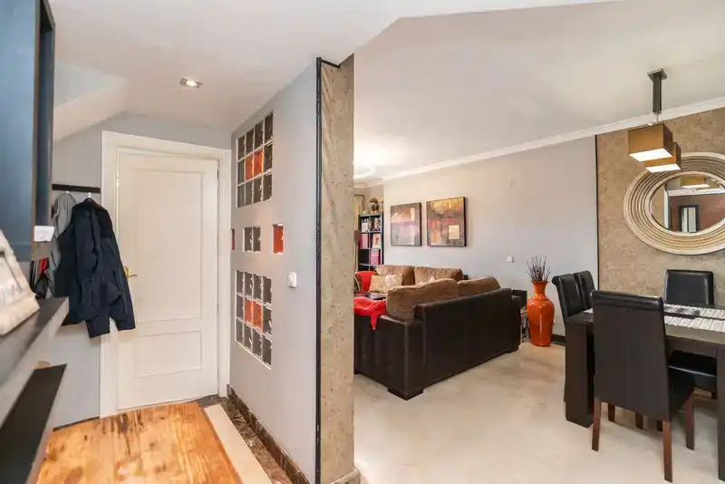 Sala de estar de Ático en venta en Estepona con Aire acondicionado y Piscina