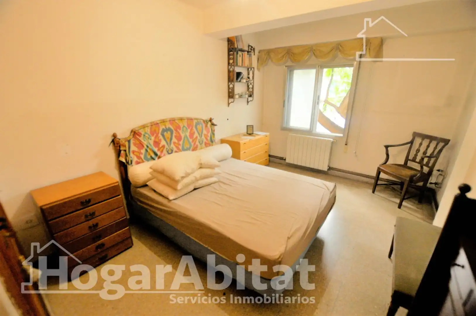 Bedroom of Flat for sale in Valencia  with Heating and Balcony