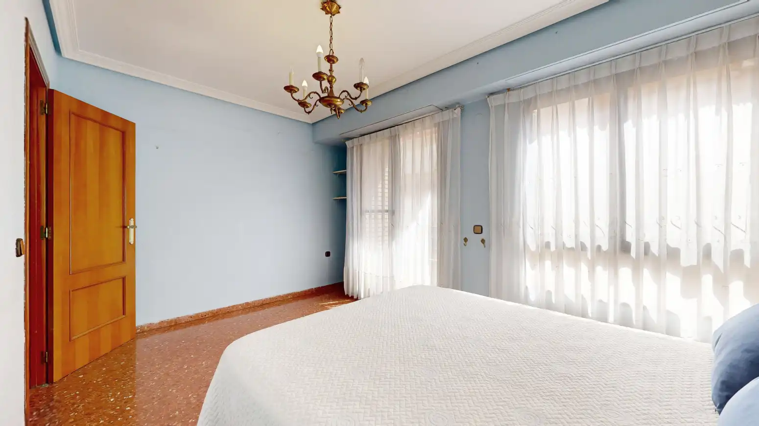 Habitación de Piso en venta en Torrent con Balcón