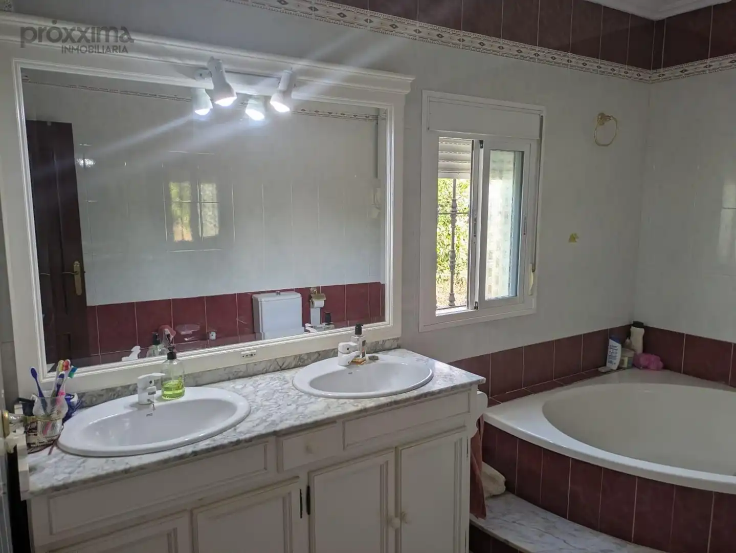 Baño de Finca rústica en venta en La Rinconada
