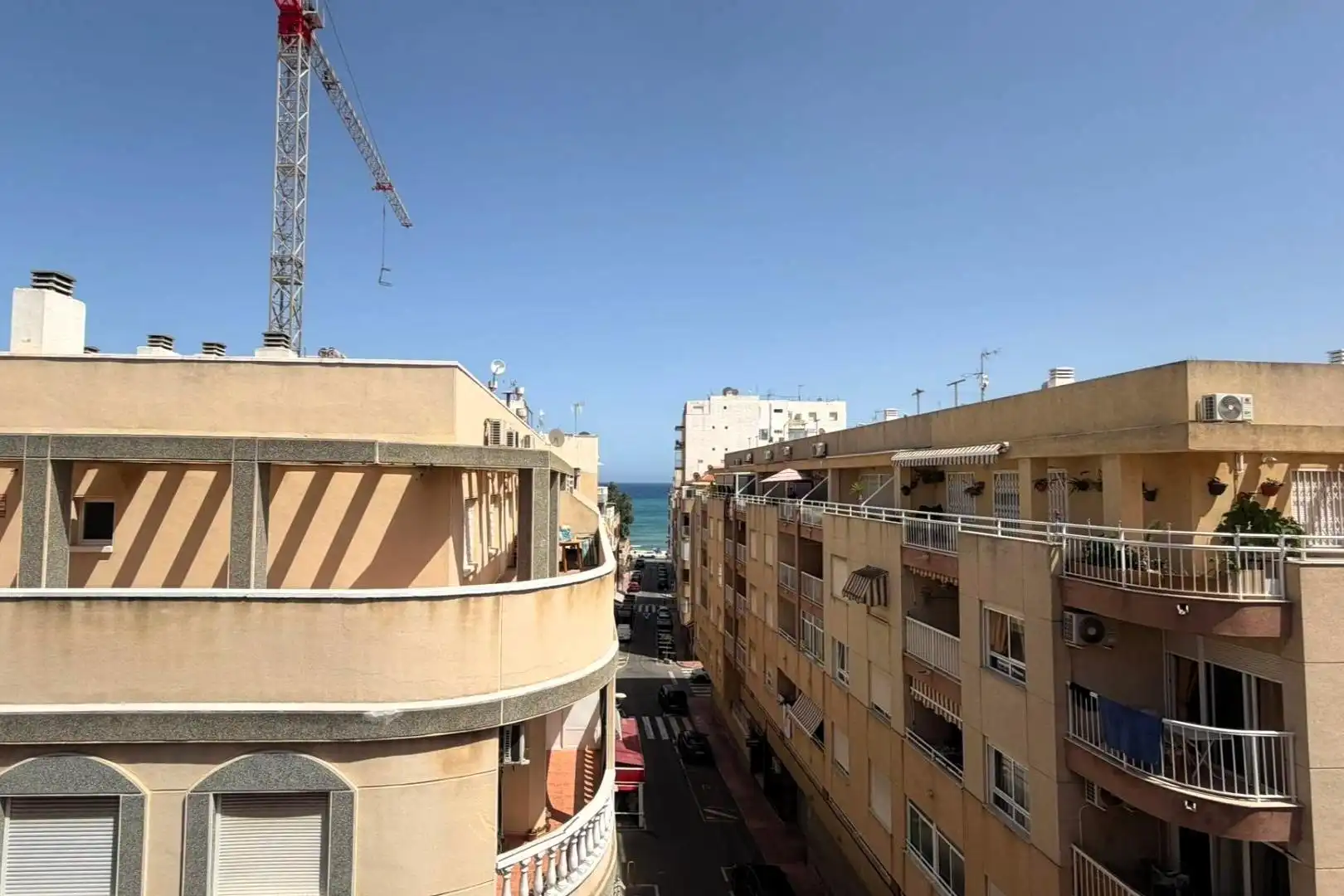 Vista exterior de Ático en venta en Torrevieja con Aire acondicionado, Calefacción y Amueblado
