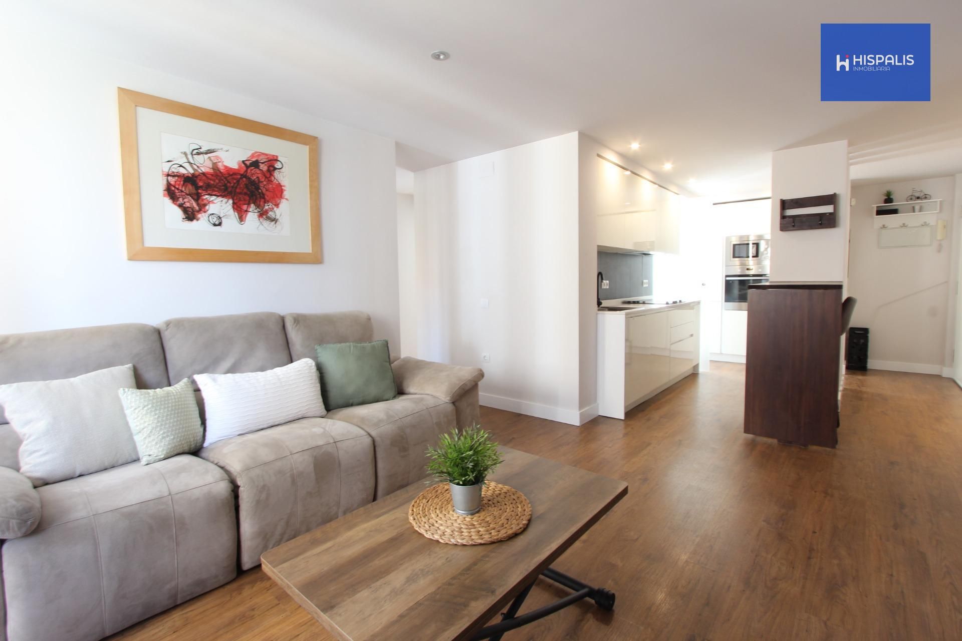 Sala d'estar de Pis de lloguer en  Sevilla Capital amb Aire condicionat i Moblat