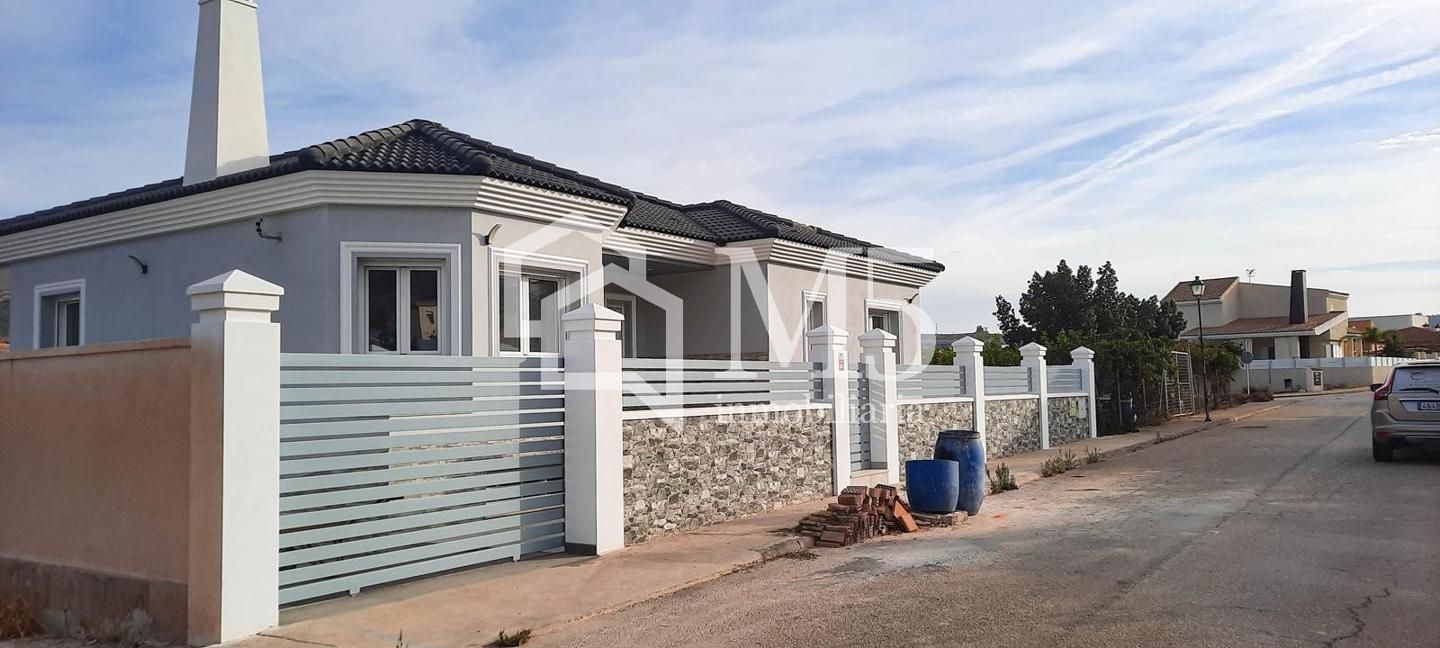 Vista exterior de Casa o xalet en venda en Casabermeja amb Terrassa i Piscina