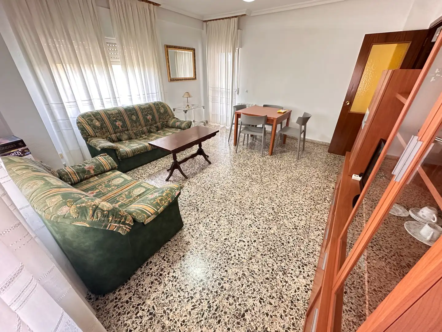 Flat for rent in Avenida de los Alfares, Fuensanta - Universidad