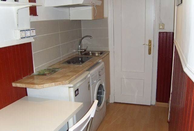 Cocina de Estudio de alquiler en  Madrid Capital con Amueblado