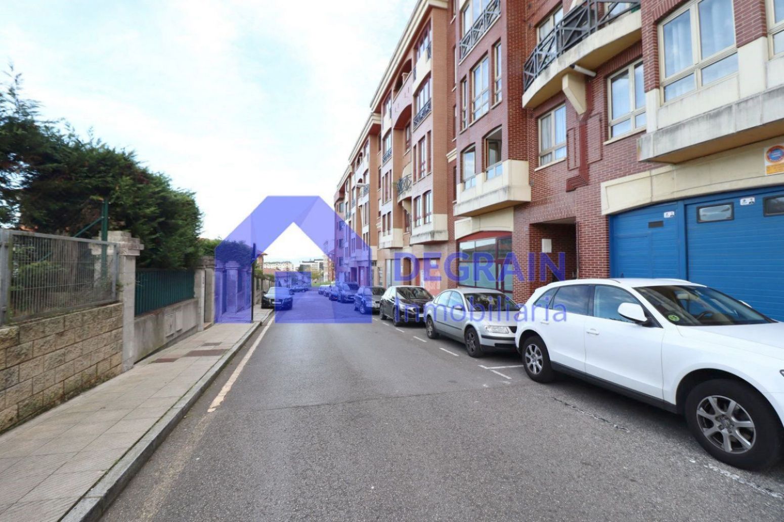Exterior view of Premises for sale in Oviedo   with Terrace