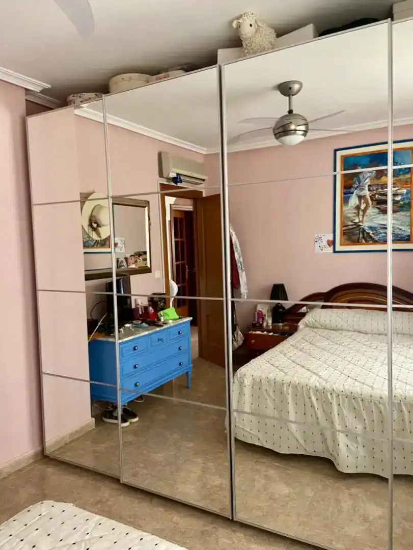 Dormitori de Casa o xalet en venda en Los Alcázares amb Aire condicionat, Piscina i Balcó