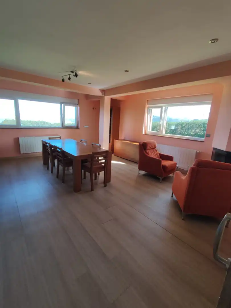 Comedor de Casa o chalet de alquiler en Miengo con Calefacción, Jardín privado y Amueblado