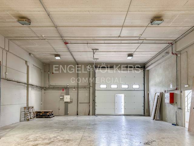 Nave industrial en Alquiler en Cervelló