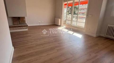 Photo 4 of Flat to rent in C. de Isla Cristina, Valdezarza, Madrid