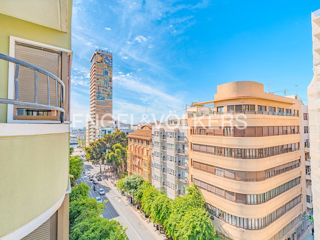 Exterior view of Flat for sale in Alicante / Alacant  with Air Conditioner and Terrace