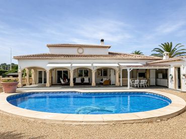 Villa con piscina in vendita a Cap Martí - El Tossalet - Pinomar