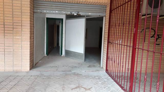 Local comercial en Alquiler en Altozano - Conde Lumiares