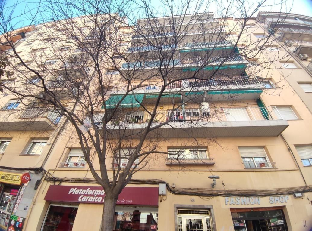 Vista exterior de Piso en venta en Sabadell con Terraza y Balcón