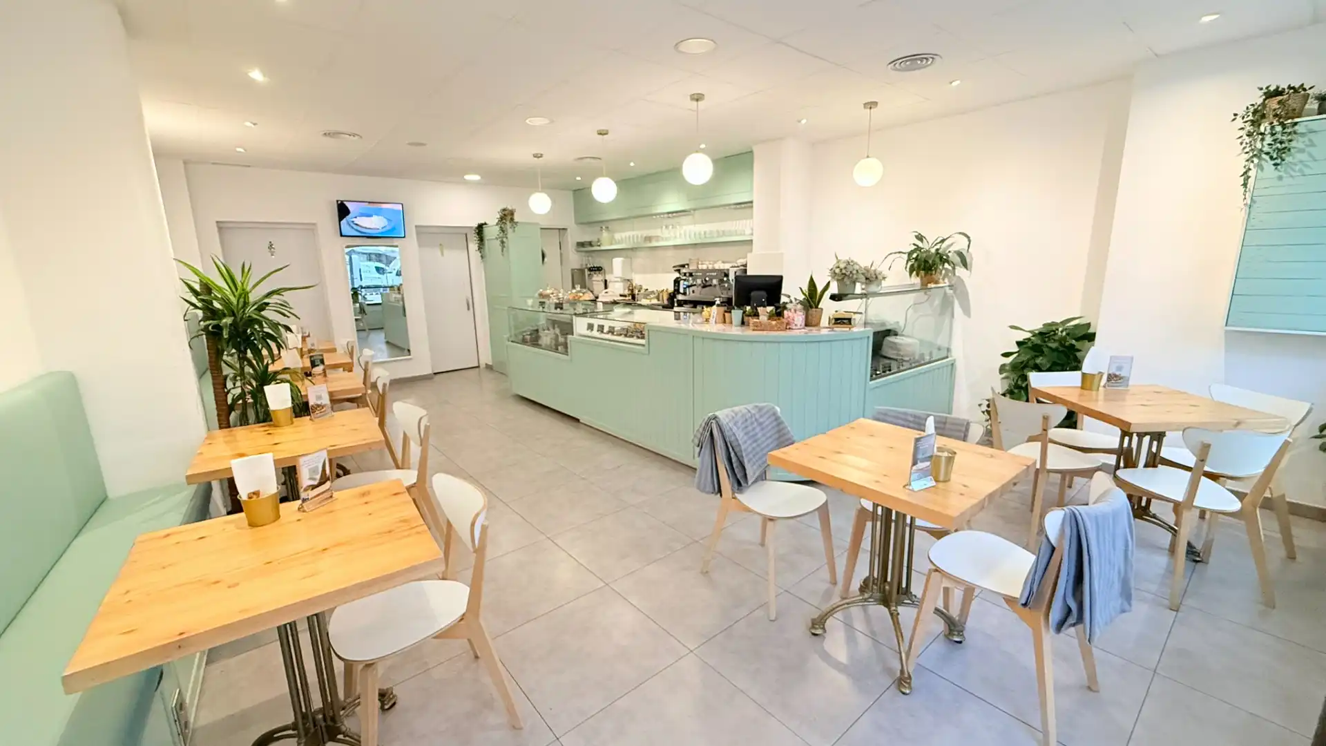 Local en traspaso en Carrer del 31 de Desembre, Bons Aires, Nord