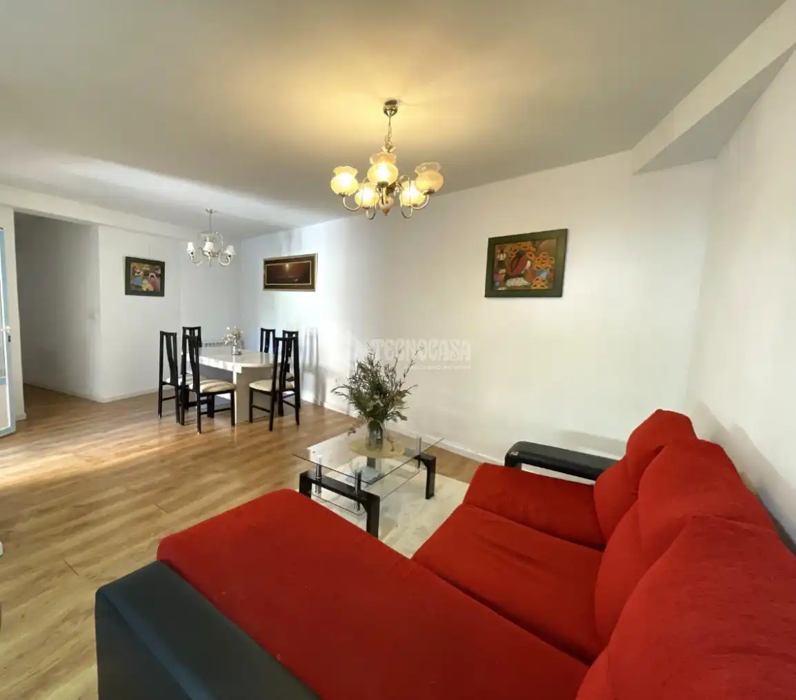 Sala de estar de Casa adosada en venta en Villalbilla con Jardín privado y Terraza