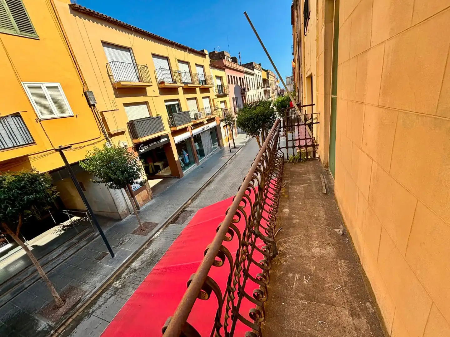 Vista exterior de Edifici en venda en Palafrugell