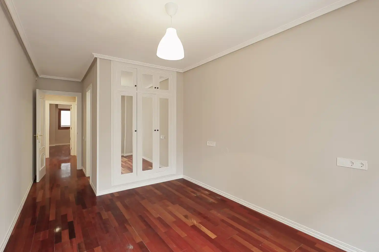 Bedroom of Flat for sale in Gijón   with Heating, Parquet flooring and Storage room