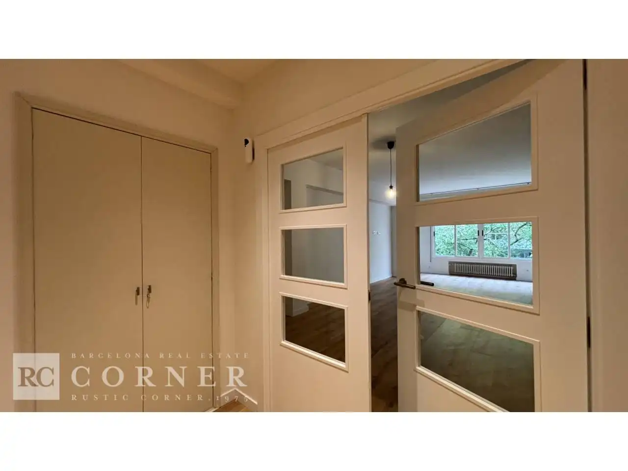 Flat for rent in Barcelona  with Air Conditioner, Heating and Terrace