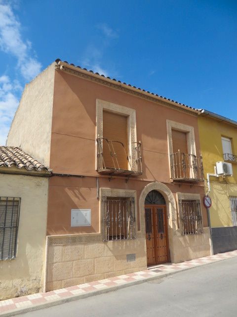 Exterior view of House or chalet for sale in Jamilena  with Terrace and Alarm