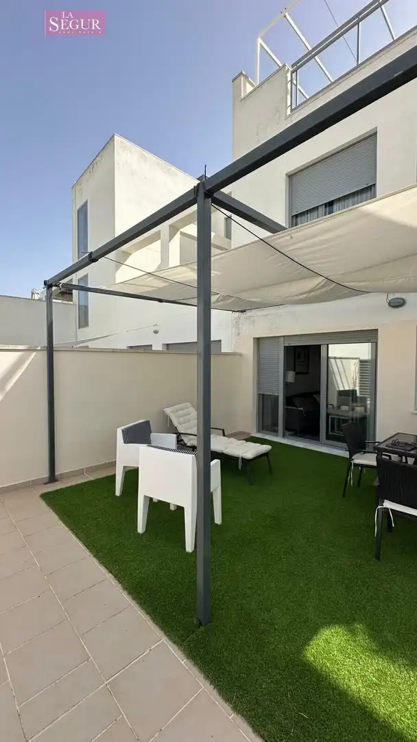 Terrassa de Planta baixa en venda en Conil de la Frontera amb Aire condicionat, Terrassa i Traster