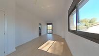 Dormitori de Casa adosada en venda en La Pobla de Montornès   amb Parquet, Terrassa i Forn