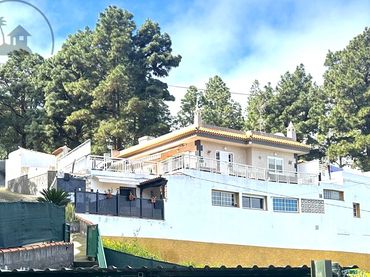 Casa con jardín en venta en La Vega - El Amparo - Cueva del Viento