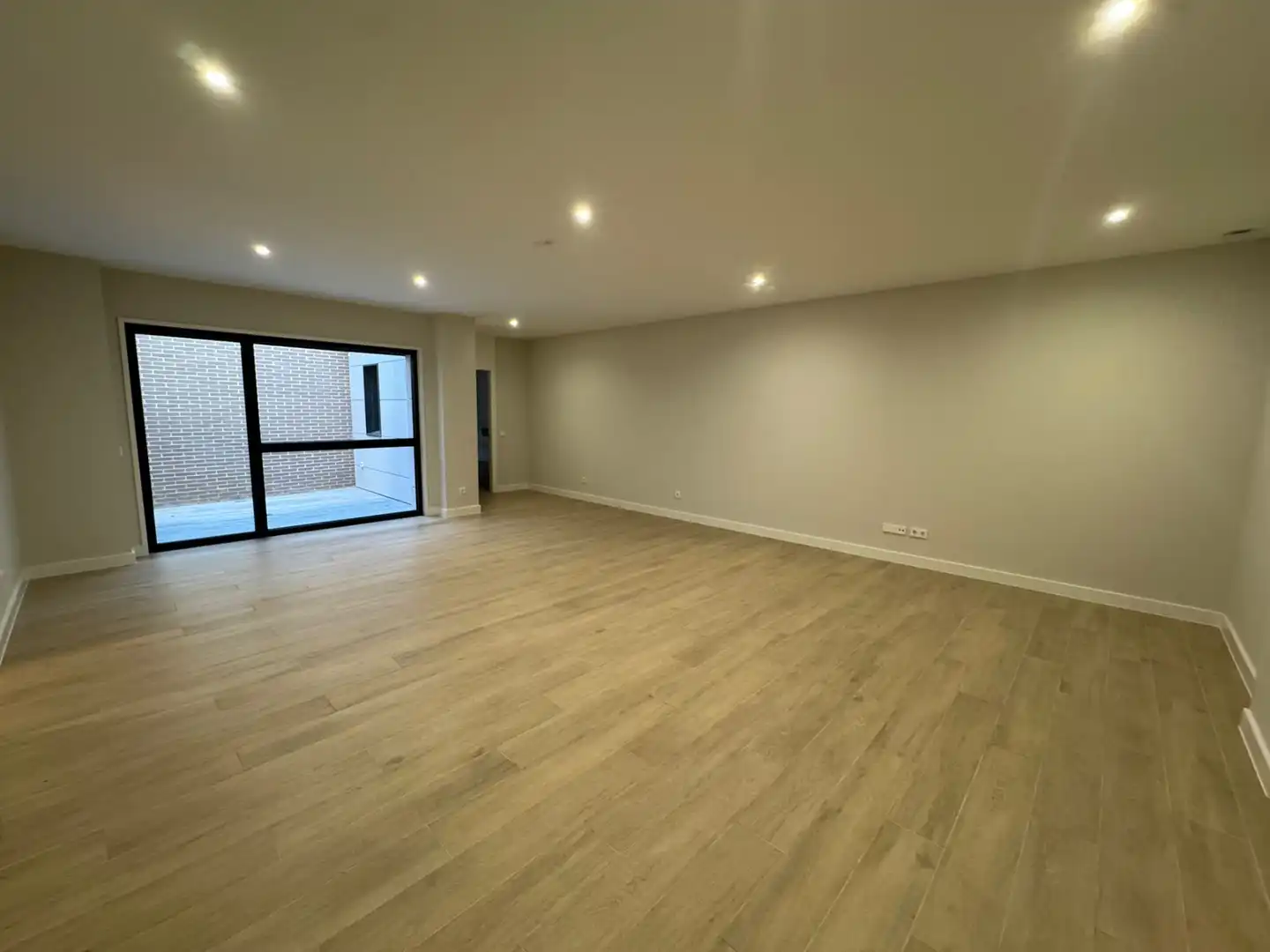 Casa adosada en venta en Boadilla del Monte con Aire acondicionado, Calefacción y Jardín privado