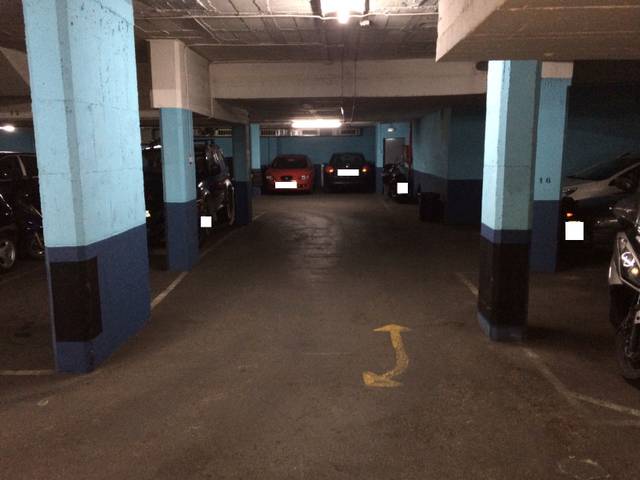 Garaje en Alquiler en Carrer de Ventura Plaja, 6 en Sants-Badal