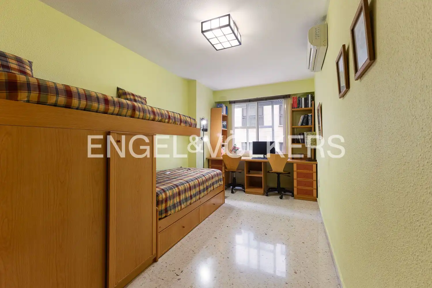 Habitación de Piso en venta en Valencia con Aire acondicionado, Calefacción y Trastero