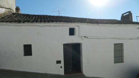 Foto 2 de Casa adosada en venda a Calle Mártires, 12, Cabeza la Vaca, Badajoz