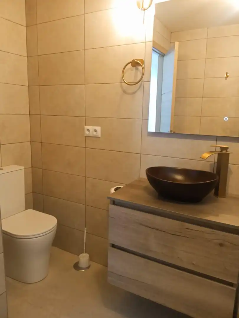 Bany de Pis en venda en Elche / Elx amb Aire condicionat, Calefacció i Terrassa