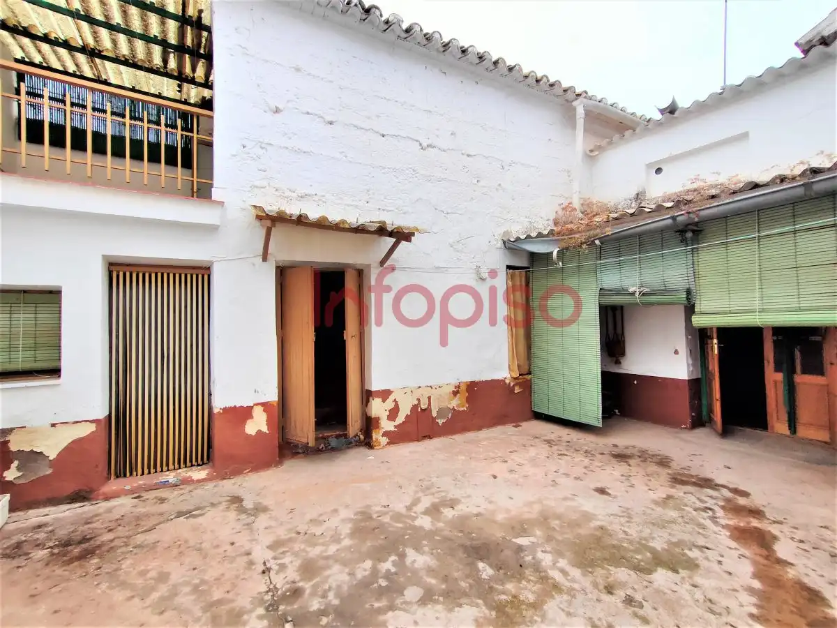 Casa en venda a Valdepeñas