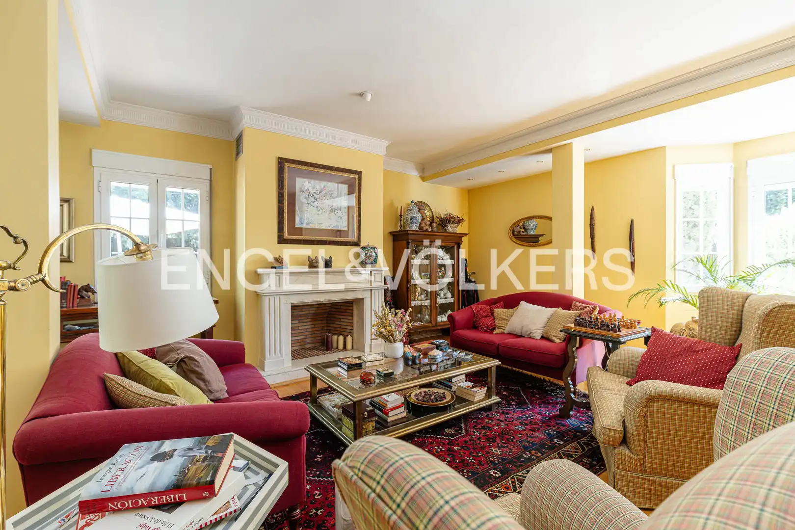 Sala de estar de Casa o chalet en venta en Las Rozas de Madrid con Aire acondicionado, Calefacción y Jardín privado