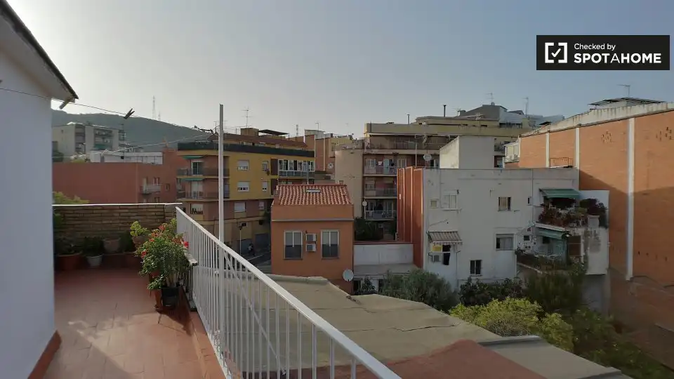 Habitació a Trinitat Vella
