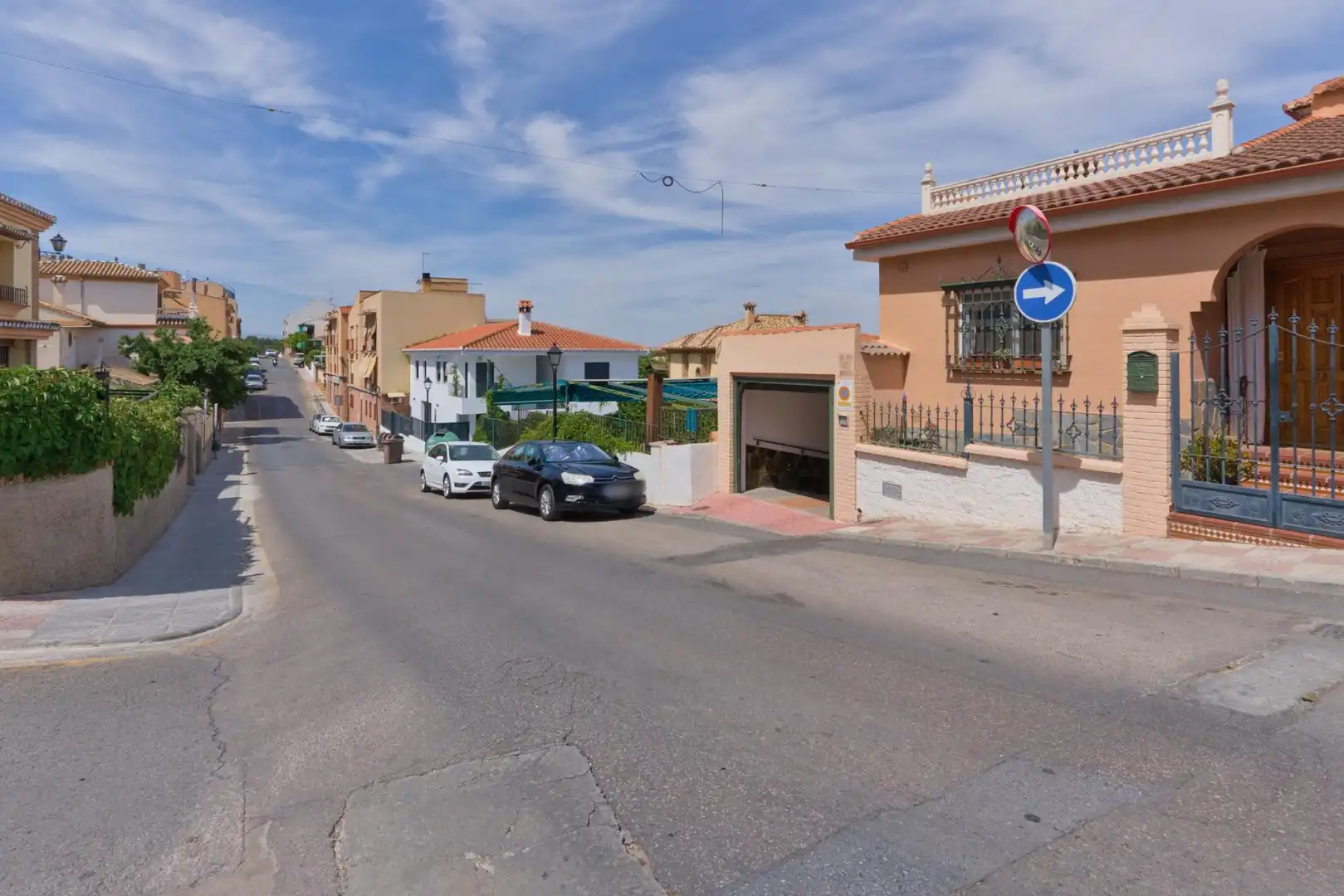 Vista exterior de Casa o chalet en venta en Cájar con Aire acondicionado, Calefacción y Jardín privado