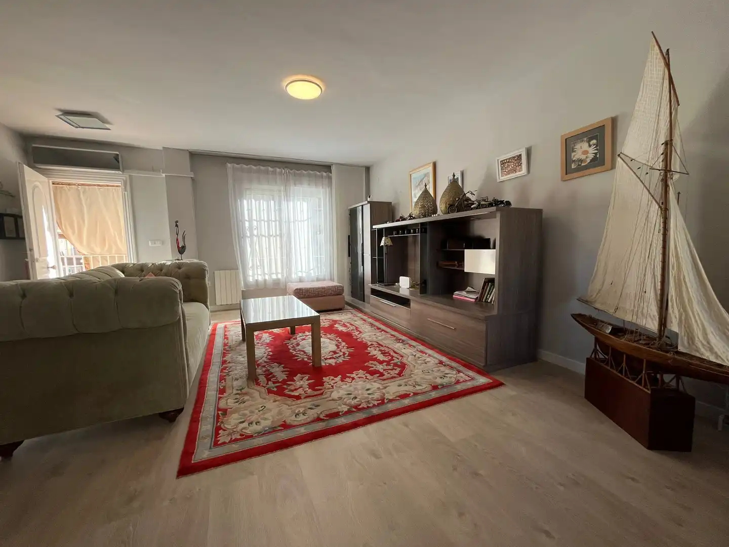 Wohnzimmer von Einfamilien-Reihenhaus zum Verkauf in Vegas del Genil mit Klimaanlage, Heizung und Möbliert