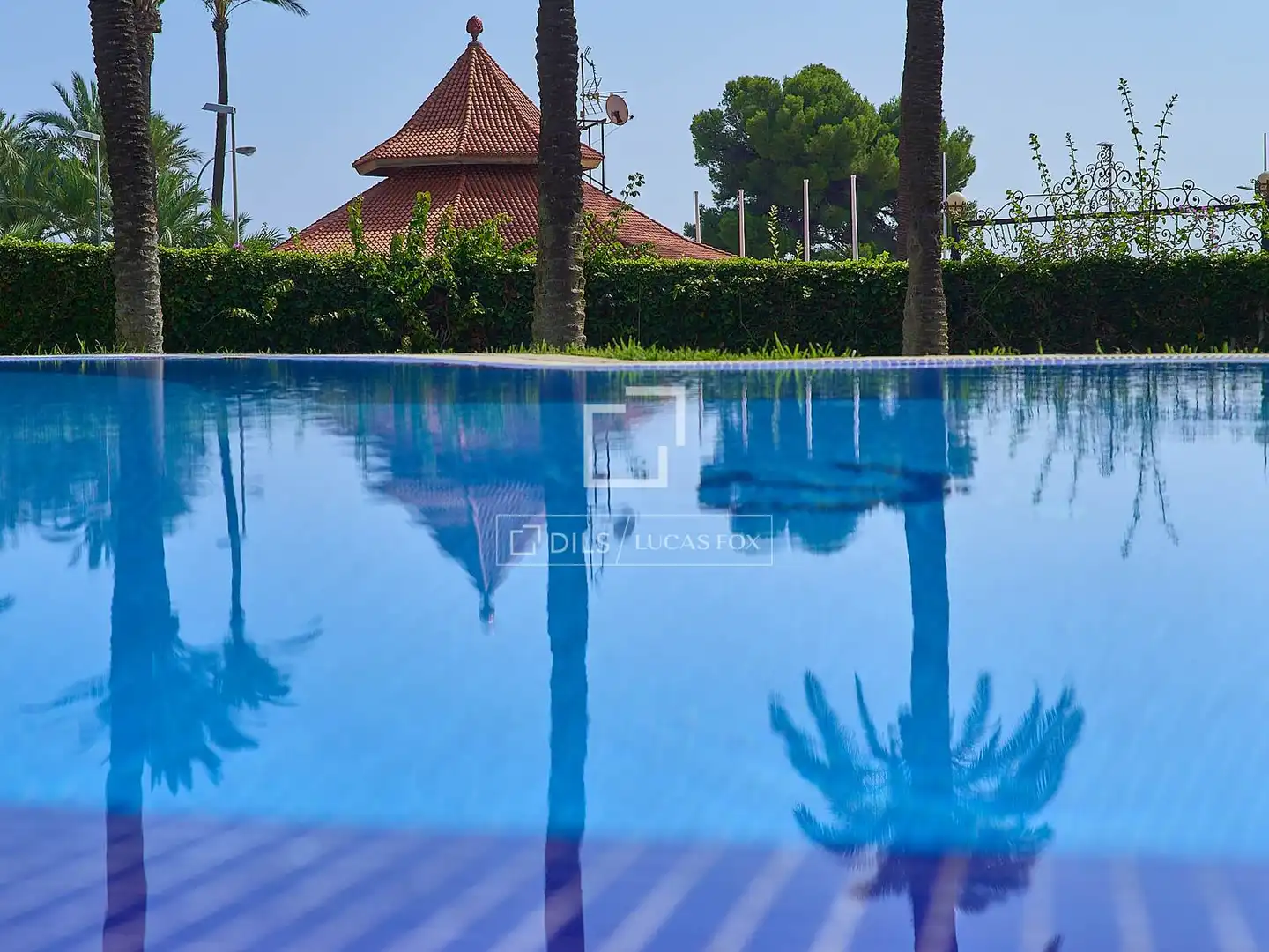 Swimming pool of Houses for sale in Cullera  with Air Conditioner, Heating and Private garden