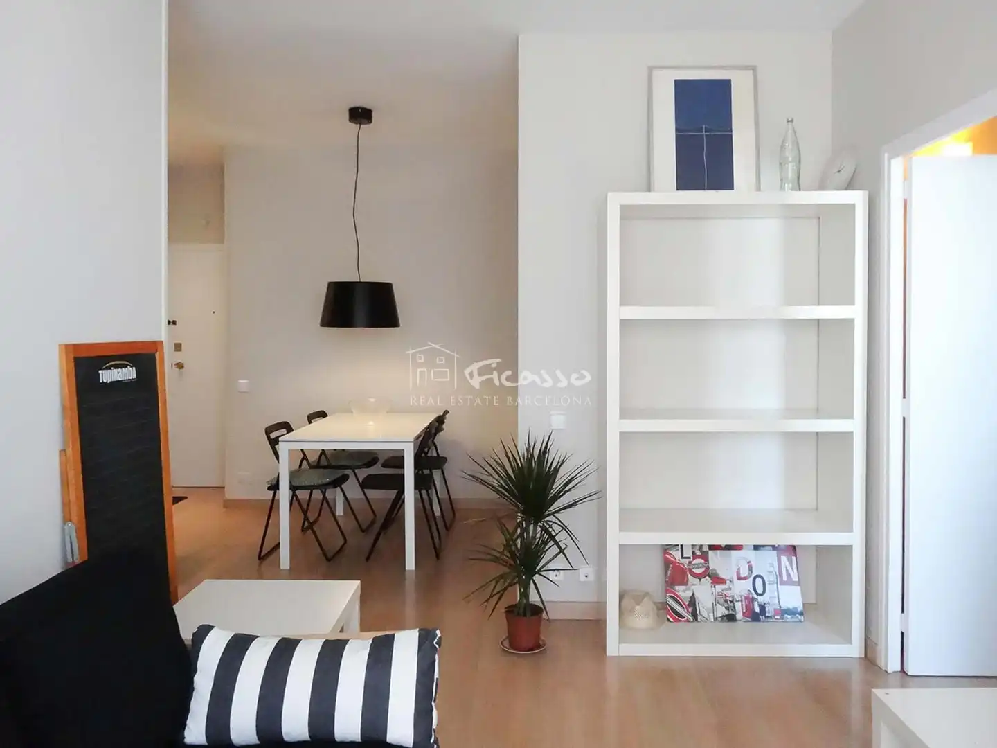 Sala de estar de Piso en venta en Barcelona con Aire acondicionado, Calefacción y Parquet