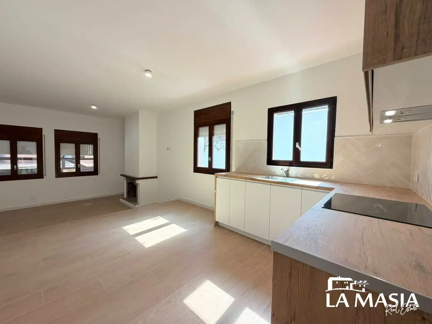 Cocina de Casa o chalet de alquiler en Olivella con Aire acondicionado, Calefacción y Jardín privado