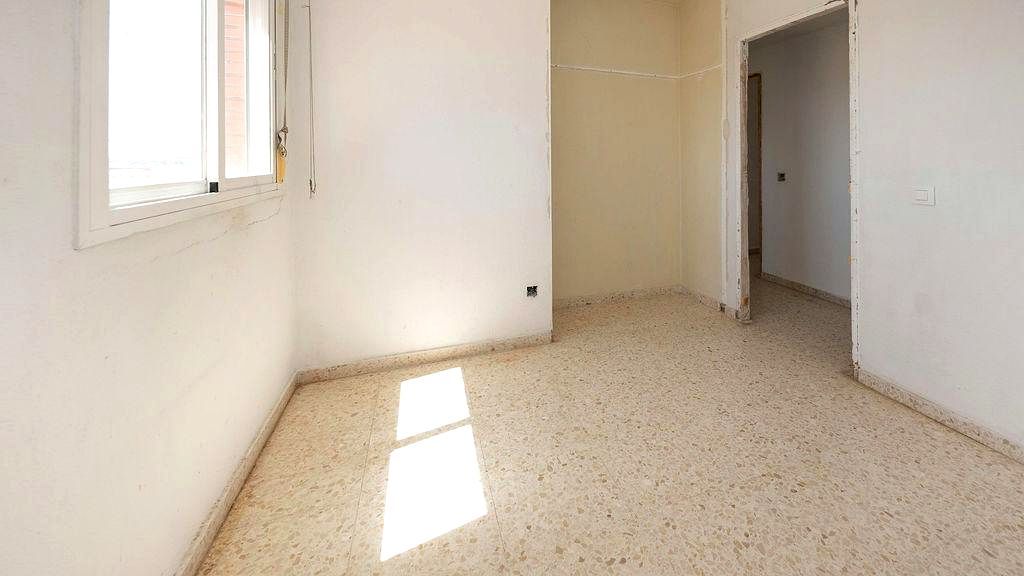 Bedroom of Flat for sale in Dos Hermanas  with Terrace and Storage room