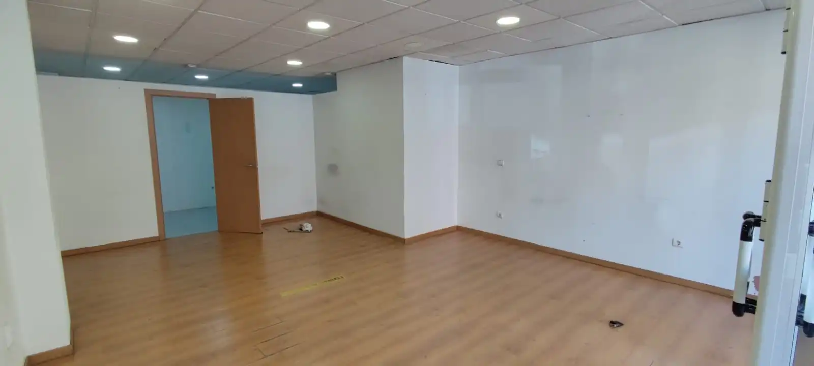 Local commercial à louer à Avenida Europa, imagen 11