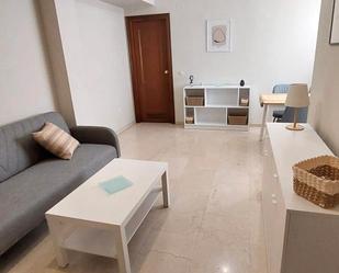 Sala d'estar de Apartament de lloguer en  Córdoba Capital amb Aire condicionat i Moblat